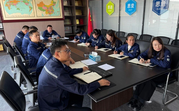 深學(xué)細(xì)悟黨的創(chuàng)新理論 凝心聚力推動企業(yè)發(fā)展—蘭州裕隆氣體股份有限公司黨支部組織開展主題黨日活動